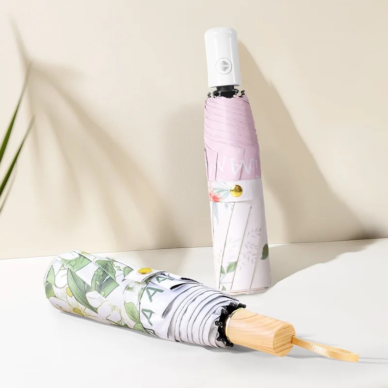 Fresh and Gentle Shade Umbrella Compact Folding Umbrella Black Rubber Sunscreen Umbrella, UV Protection Patterned Sun Umbrella