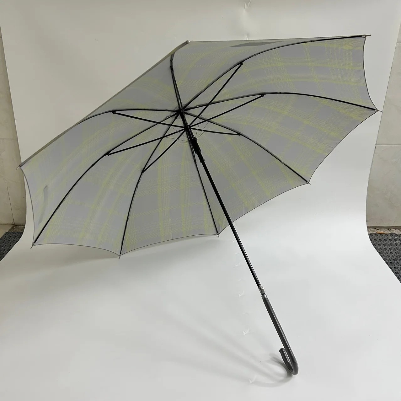 Compact Windproof Travel Umbrella Modern Design Smart Automatic Long Umbrella 8K Ribs Assorted Patterns for Travel Manual