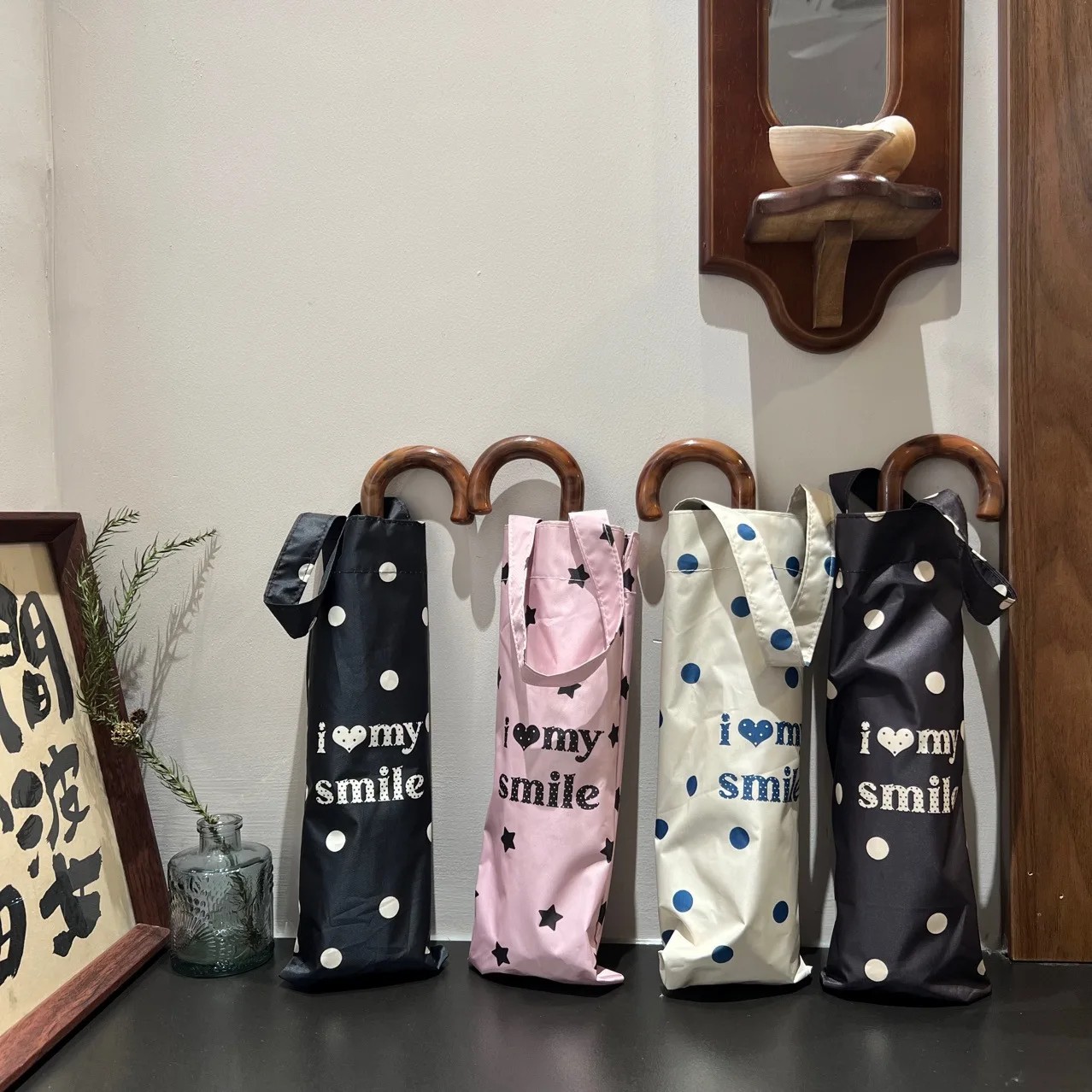 Export Korean Style Polka Dot Folding Umbrella Sun Protection UV Black Coating Sunshade Umbrella Portable Carry Bag Sun Umbrella