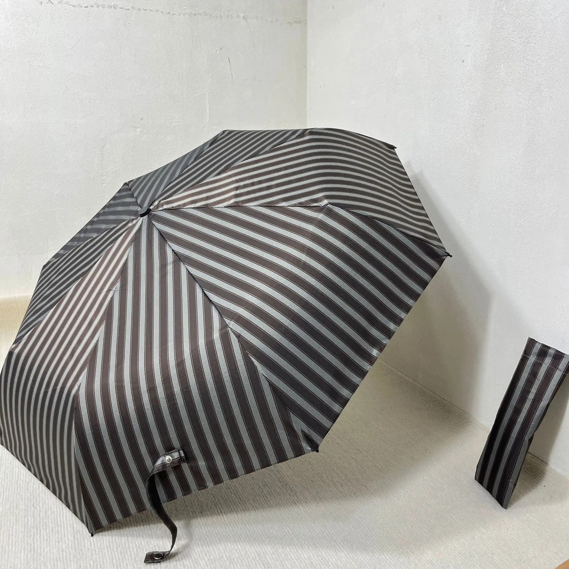 Vintage Striped Automatic Folding Umbrella Wooden Handle Water Resistant Windproof Rainproof Men Advertising Umbrella with Logo