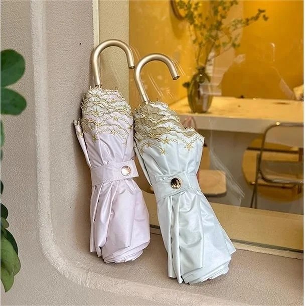Embroidered Manual Vintage Sun Umbrella Women's UV Proof Sunscreen Dual Use Curved Hook Rain Umbrella Folding High End