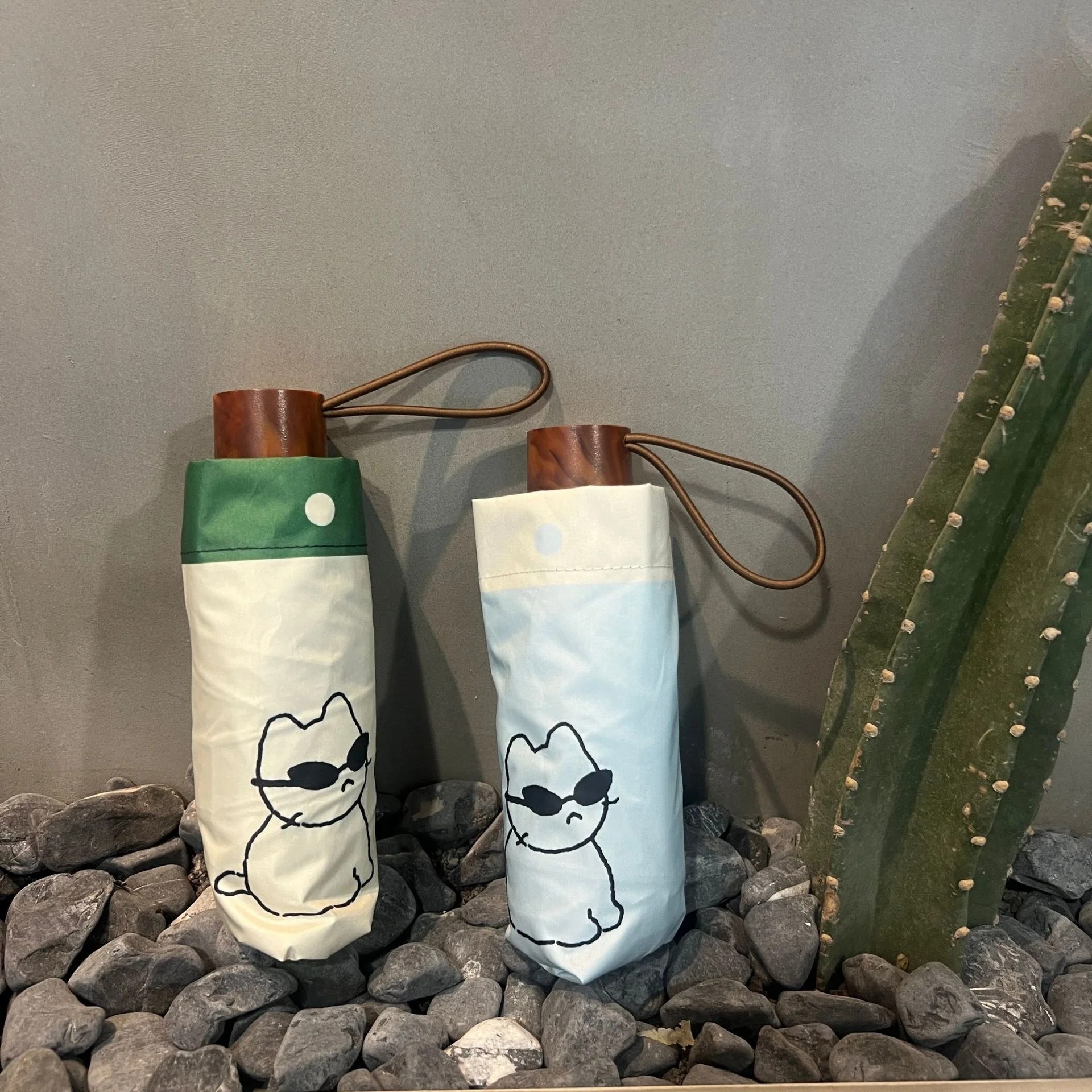 New Cartoon Sunglasses Cat UV Protection Folding Sun Umbrella Minimalist Design 6 Ribs Rain Shine Wholesale Advertising Logo