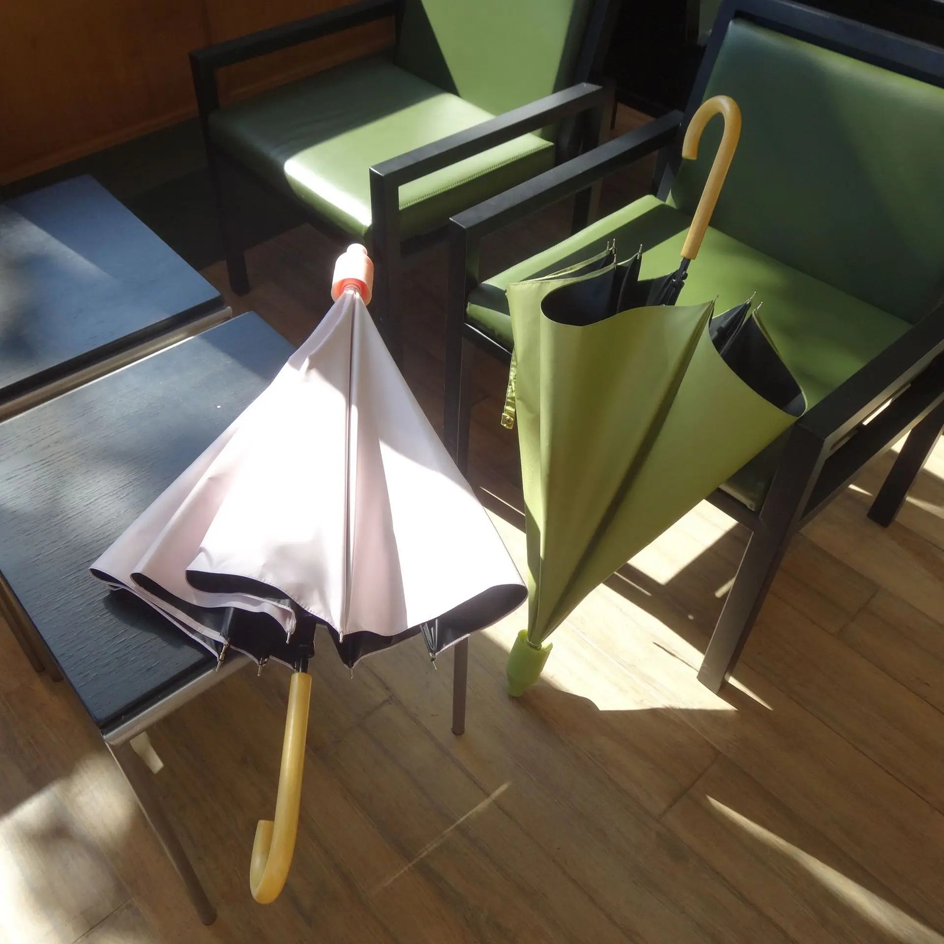 Custom Wholesale Small Quantity Long Handle Umbrella Automatic 8 rib Black Vinyl Sun protection Shade UPF50+ Waterproof Cover